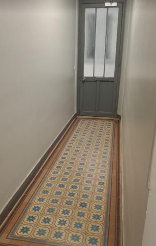 شقة Petite Maison Avec Cour Dans Les Beaux Quartiers-Vous Faites Le Menage- Very Good Prices For T-H-E Location But You Have To Clea-N Th-E Flat باريس المظهر الخارجي الصورة